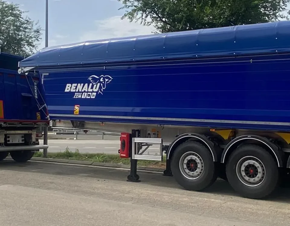 Arquillada semiremolque Toldos Botero