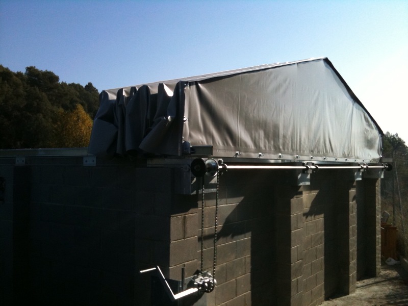 Toldo para cubierta de almacén